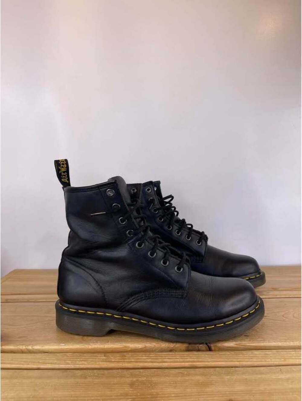 Dr. Martens 1460 Black Nappa Leather 8-Eye Lace-Up Boots - US Men's 9 EU 42